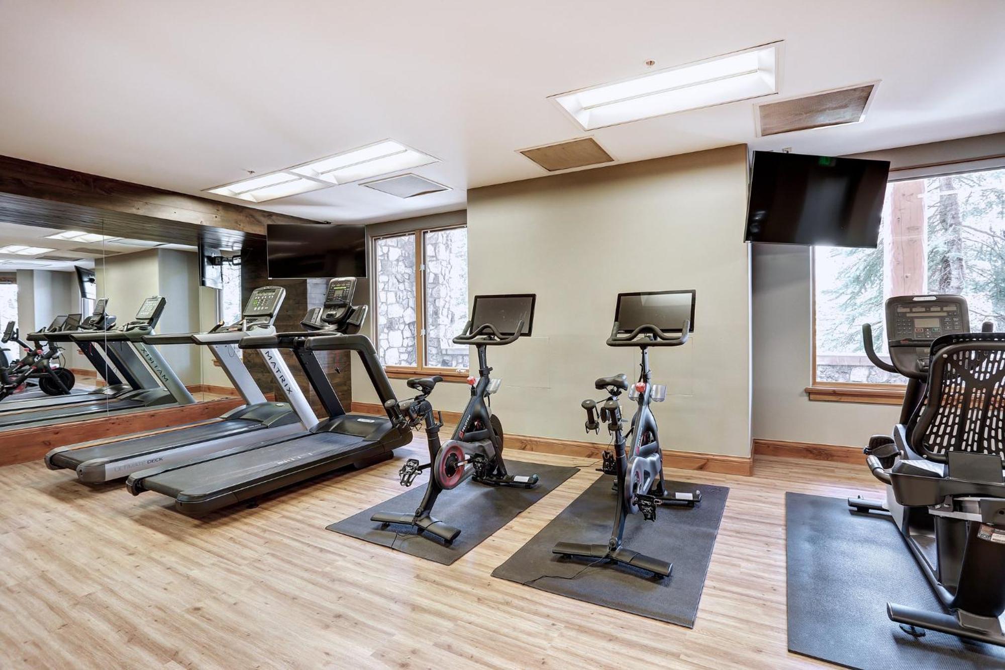 Elkhorn Lodge Эйвон Экстерьер фото